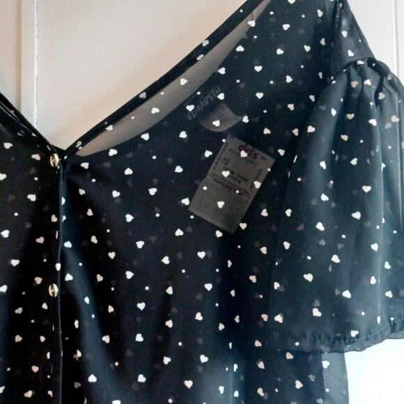 Elizabeth Sheer V-Neck Faux Button Up Top - Picture 4 of 8